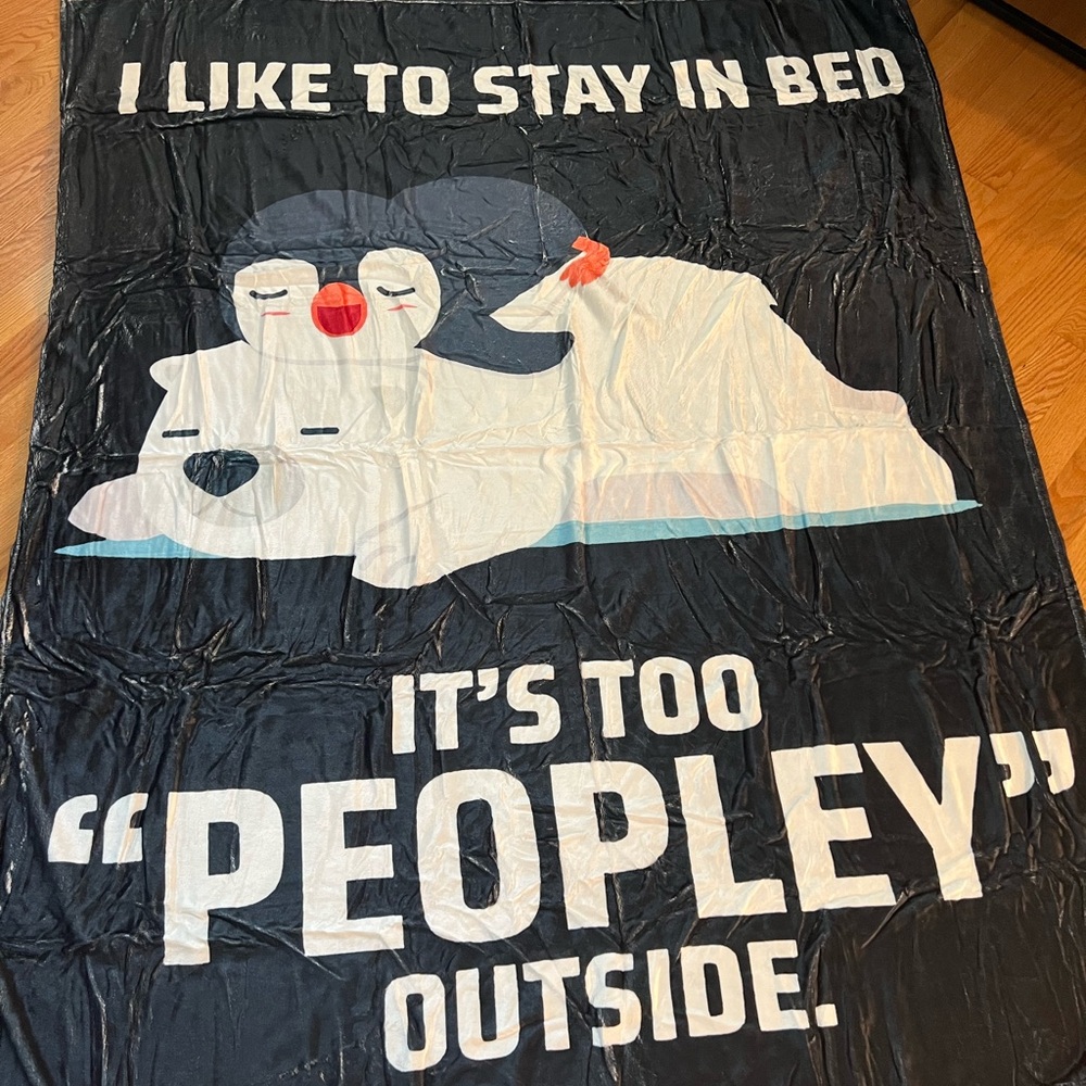 Cozy Black Blanket with Polar Bear Design